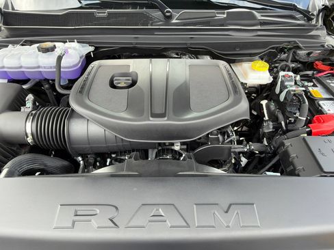 New 2026 RAM 1500 4x4 Crew Cab image 12
