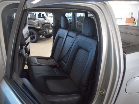 Used 2018 Chevrolet Colorado Z71 AWD/4WD image 60