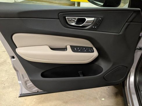 New 2026 Volvo XC60 T8 Core w/ Climate Package AWD/4WD image 9