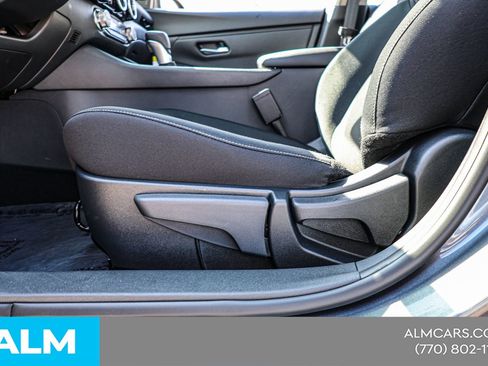 Used 2025 Nissan Sentra SV w/ All-Weather Package image 20