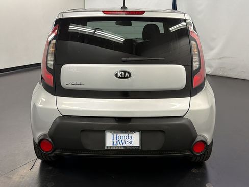Used 2015 Kia Soul FWD image 10