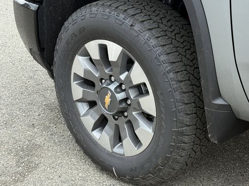 New 2026 Chevrolet Silverado 2500 Custom w/ Custom Value Package AWD/4WD image 30