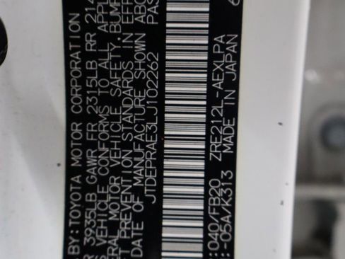 Used 2020 Toyota Corolla LE image 22