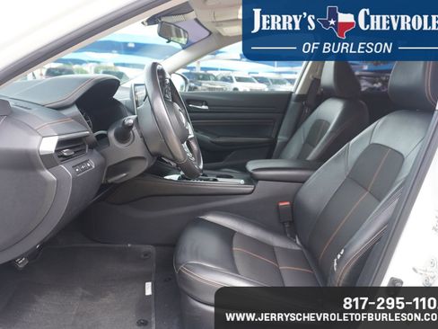 Used 2022 Nissan Altima 2.5 SR image 7