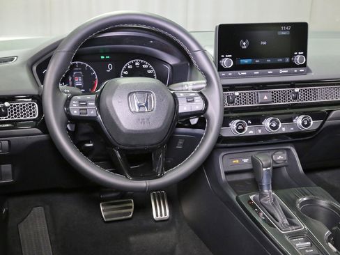 Certified 2024 Honda Civic Sport image 2