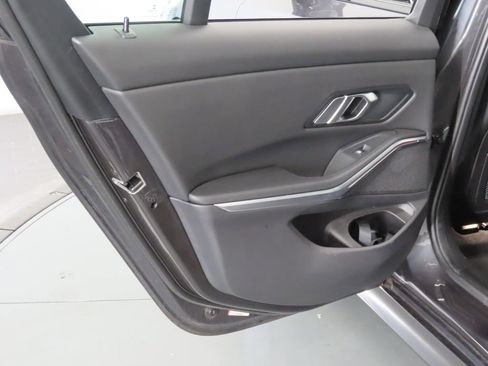 Used 2022 BMW 330i Sedan w/ Driving Assistance Package RWD image 41