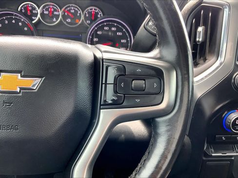 Used 2022 Chevrolet Silverado 1500 LT w/ Z71 Off-Road Package AWD/4WD image 24