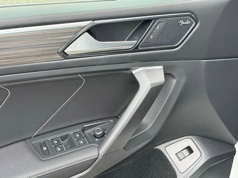 Certified 2023 Volkswagen Tiguan SEL R-Line image 35
