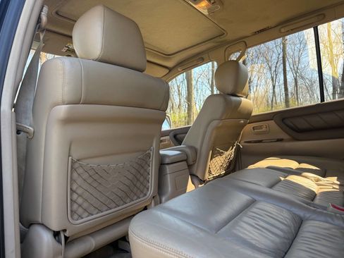 Used 2001 Toyota Land Cruiser image 66