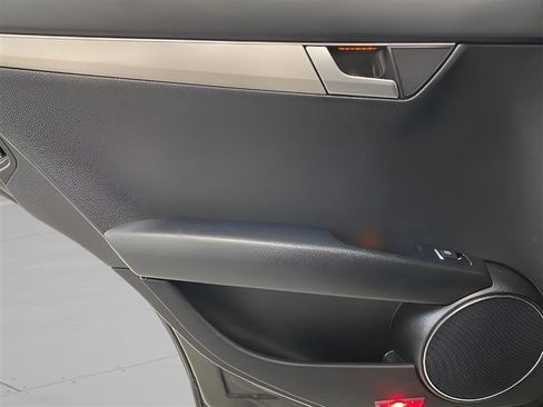 Used 2013 Mercedes-Benz C 300 Sport image 10