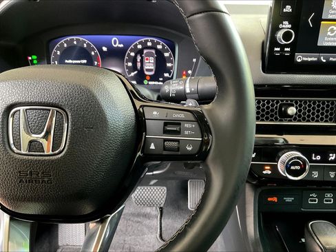 Used 2023 Honda Civic Touring image 12