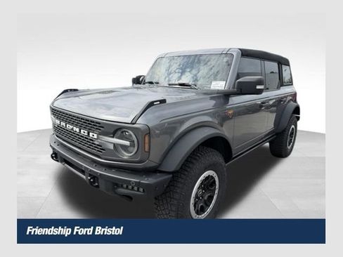 Used 2022 Ford Bronco Badlands AWD/4WD image 1