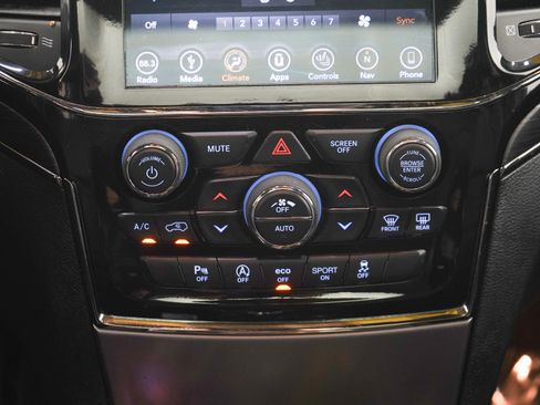 Used 2019 Jeep Grand Cherokee Limited X AWD/4WD image 16