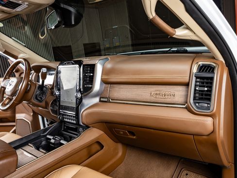 Used 2022 RAM 3500 Limited image 17