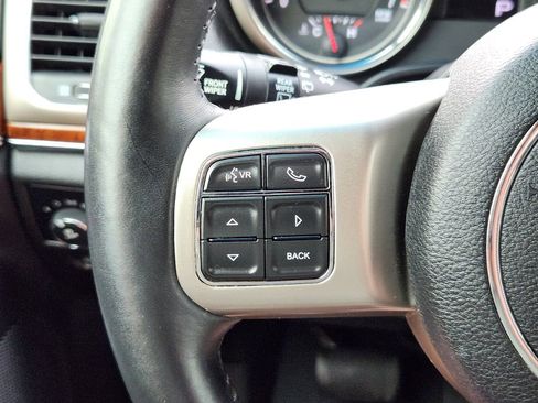 Used 2013 Jeep Grand Cherokee Limited image 30