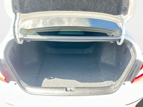 Used 2022 Honda Accord Sport image 9