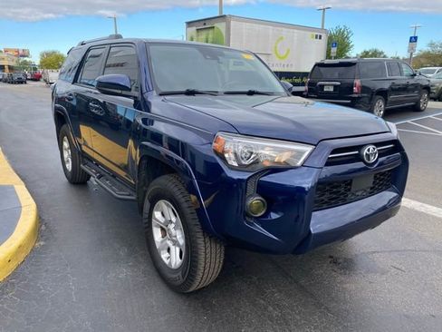 Used 2021 Toyota 4Runner SR5 image 2