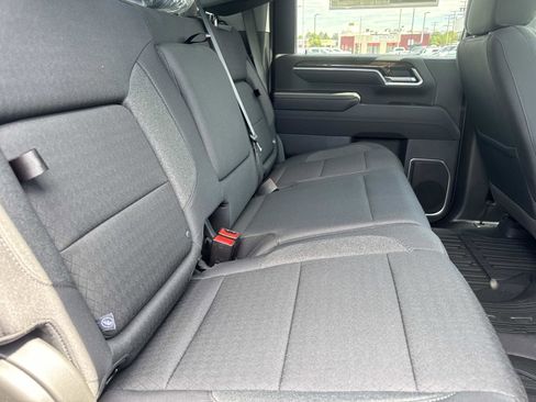 New 2025 GMC Sierra 2500 SLE w/ SLE Value Package; image 23