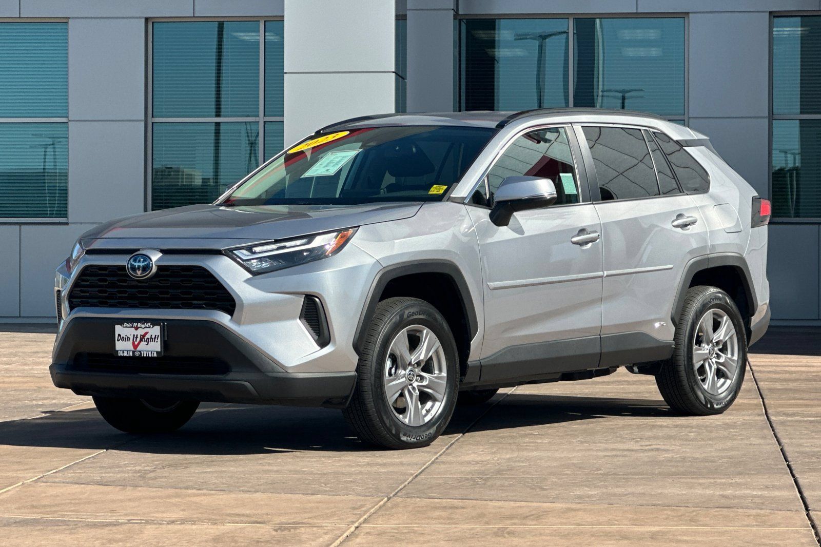 Certified 2023 Toyota RAV4 LE AWD/4WD image 10