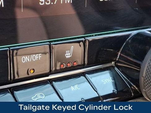 Used 2024 Chevrolet Colorado LT w/ LT Convenience Package II image 29