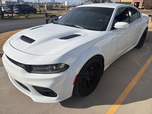 Used 2021 Dodge Charger SRT Hellcat image 13