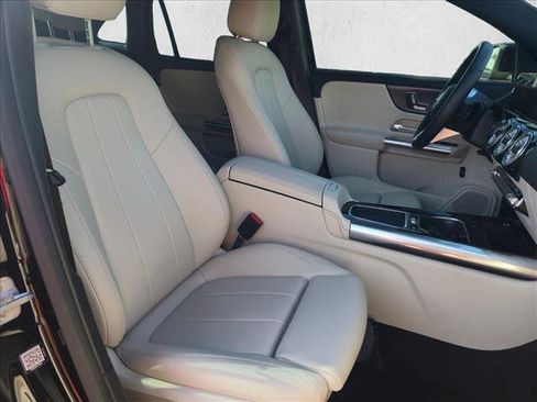 Certified 2025 Mercedes-Benz GLA 250 image 21