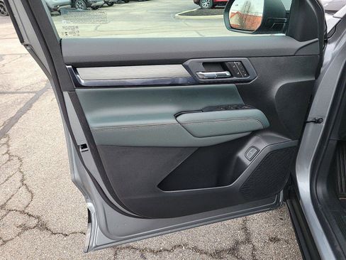 New 2026 GMC Terrain AT4 w/ Convenience Package III image 18