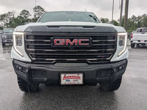 Used 2023 GMC Sierra 1500 AT4X AWD/4WD image 9