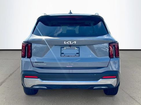 Used 2025 Kia Sorento S w/ Panoramic Sunroof Package FWD image 27