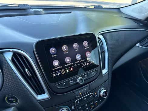 Used 2023 Chevrolet Malibu LT FWD image 14