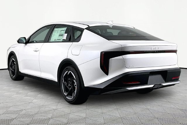 New 2026 Kia K4 EX FWD image 4