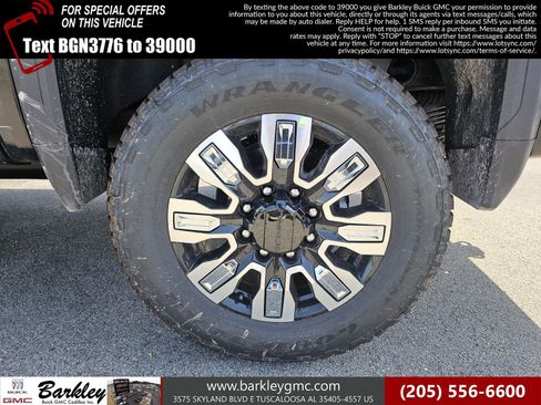 New 2025 GMC Sierra 2500 Denali w/ Technology Package image 2