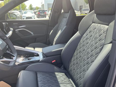 Used 2026 Audi SQ5 Premium Plus AWD/4WD image 15