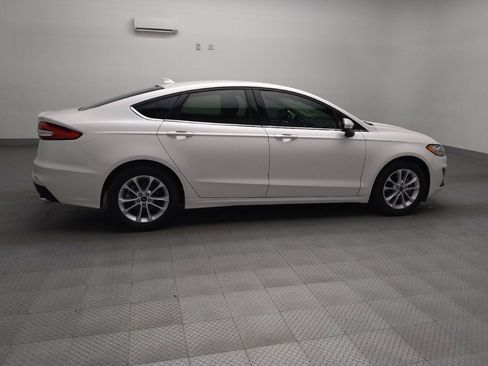Used 2020 Ford Fusion SE image 10