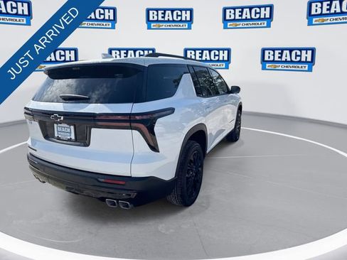 New 2026 Chevrolet Traverse LT image 8