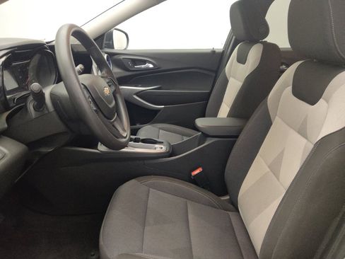 Used 2024 Chevrolet Trax LS FWD image 17