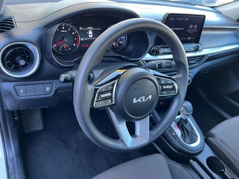 Used 2024 Kia Forte LXS FWD image 31