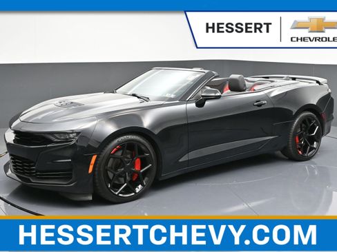 Used 2021 Chevrolet Camaro SS RWD image 1