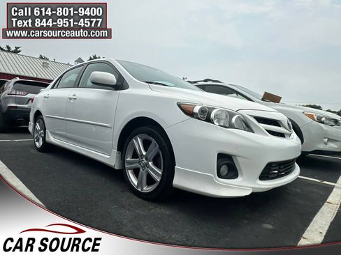 Used 2013 Toyota Corolla S w/ Premium Pkg FWD image 3