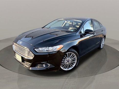 Used 2016 Ford Fusion SE w/ Equipment Group 202A image 7