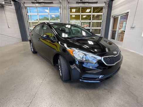 Used 2016 Kia Forte LX image 7