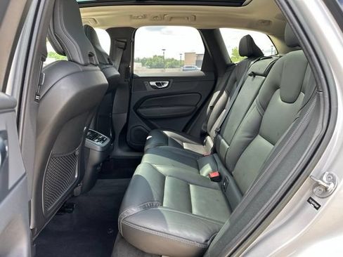Certified 2023 Volvo XC60 B5 Ultimate w/ Climate Package AWD/4WD image 13