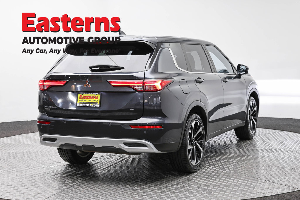 Used 2024 Mitsubishi Outlander SE FWD image 6