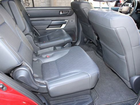 Used 2024 Toyota Sequoia Platinum image 18