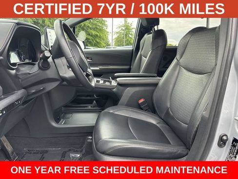Used 2022 Toyota Sienna XLE Woodland Edition AWD/4WD image 14