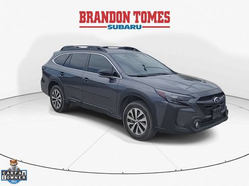 Used 2025 Subaru Outback Premium AWD/4WD image 2