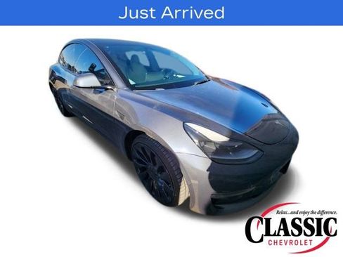 Used 2022 Tesla Model 3 Performance image 1