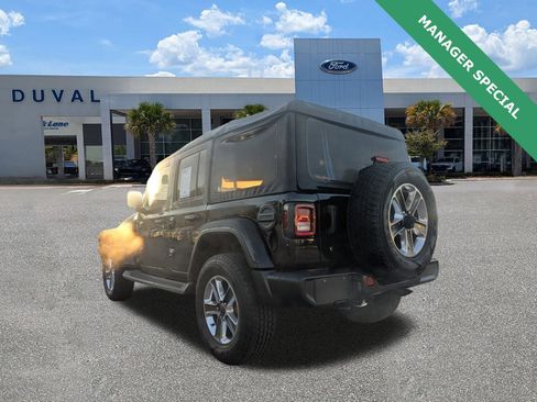 Used 2020 Jeep Wrangler Unlimited Sahara image 6