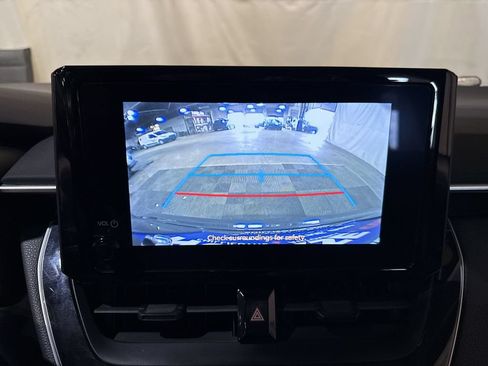 Used 2024 Toyota Corolla LE FWD image 22