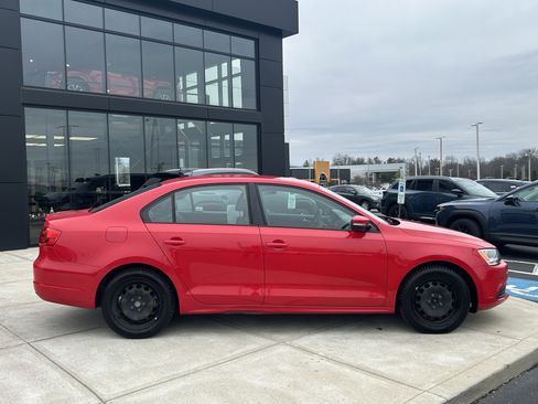 Used 2014 Volkswagen Jetta SE image 8